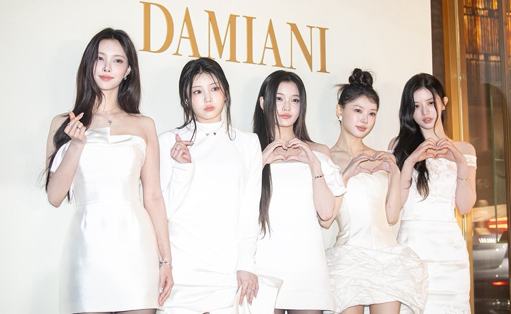 theillitnews_'s tweet image. ILLIT stuns with GORGEOUS &amp;amp; INSANE visuals at the Damiani Grand Opening in Seoul. 

#ILLIT #아일릿 @ILLIT_official