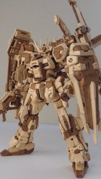 livedoornews's tweet image. 【すごい】廃材で「ストライクガンダム」を完全再現！換装も可能な木工作品
news.livedoor.com/article/detail…

Xユーザーが、『機動戦士ガンダムSEED』のストライクガンダムを木で再現したという。自らの手で木を削って作ったとし、武装換装システム「ストライカーパック」も再現したそう。