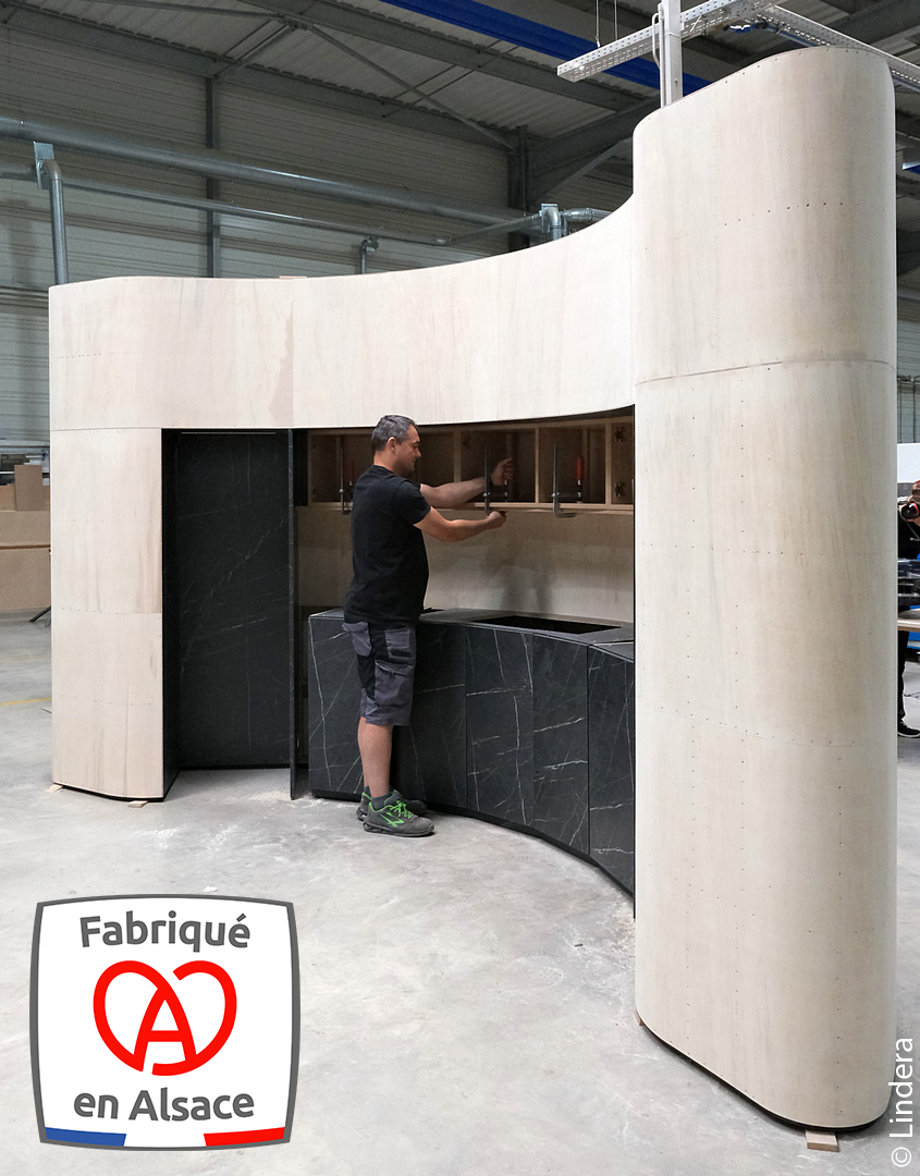 Alsace's tweet image. Coup de projecteur sur Techorma, spécialiste des mobiliers sur mesure fabriqués en #Alsace ! Découvrez leur savoir-faire : bit.ly/techorma #FabriquéenAlsace