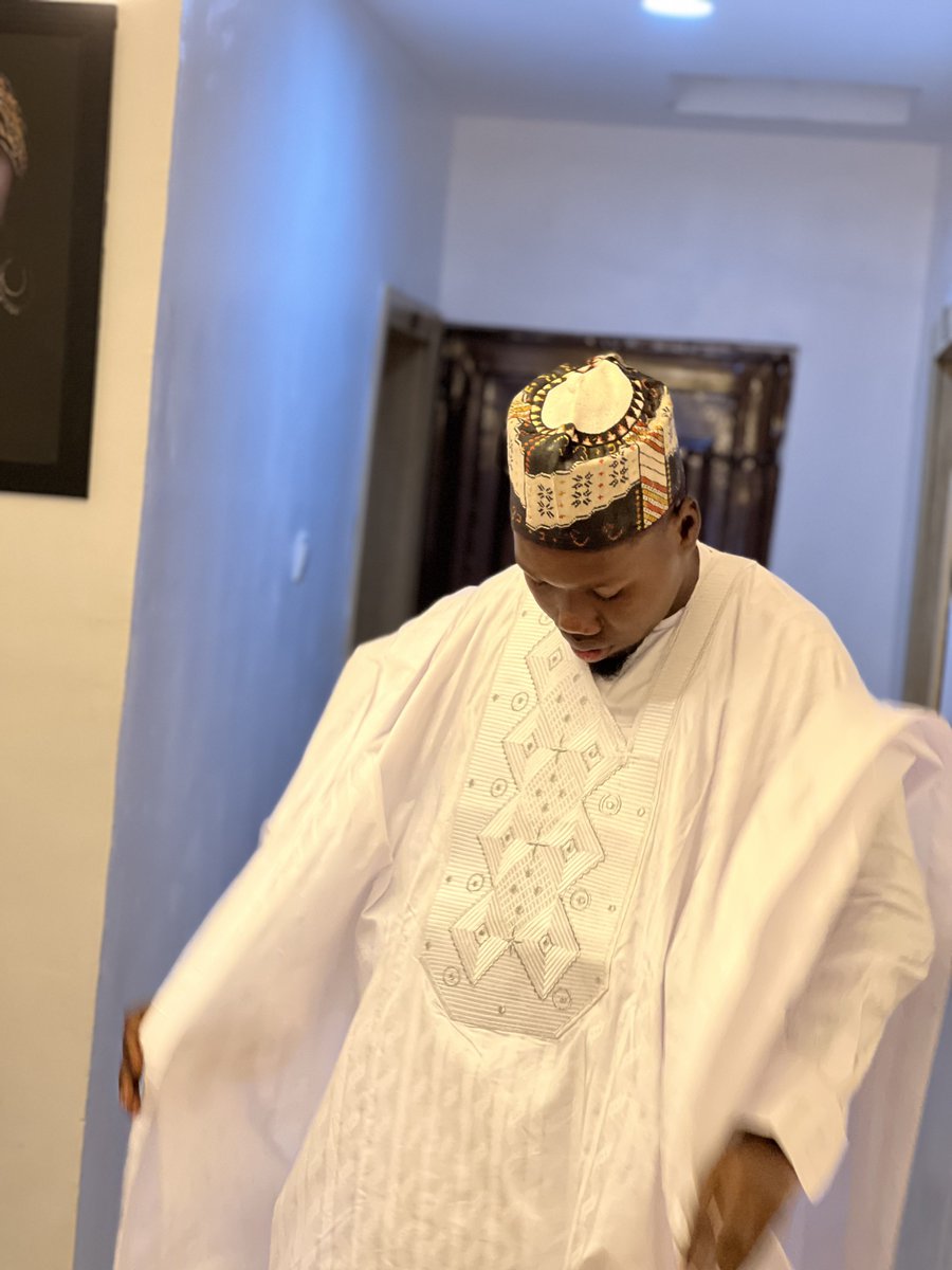 Akmediaconcept's tweet photo. I give myself target this year, but e be like say the year target me 🤥😹 https://t.co/PVfRaPhVr7