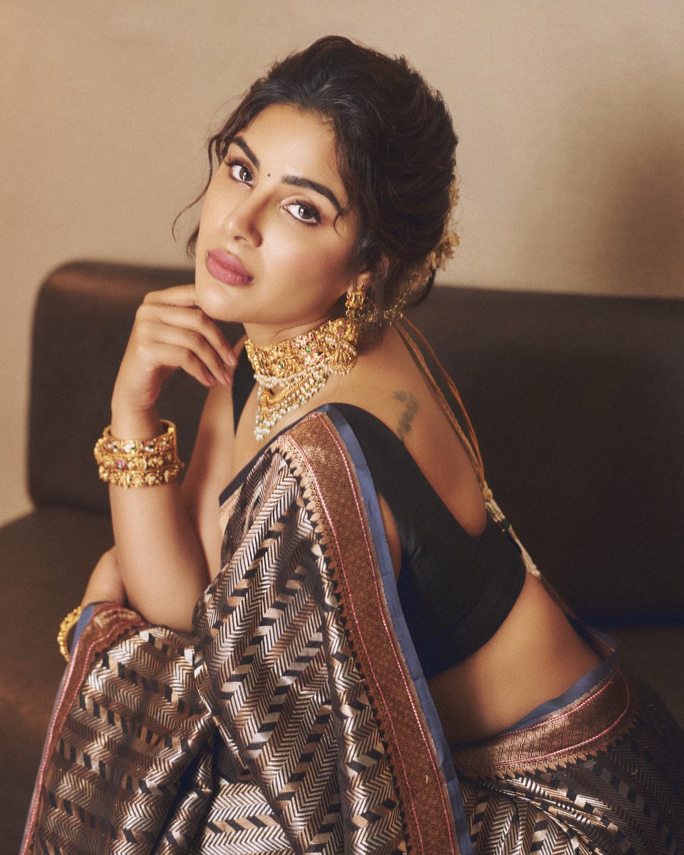 After Sharwanand, #Samyuktha benefits big from #NariNariNadumaMurari success, as she'll be picked more for roles that demand both glamour and performance.