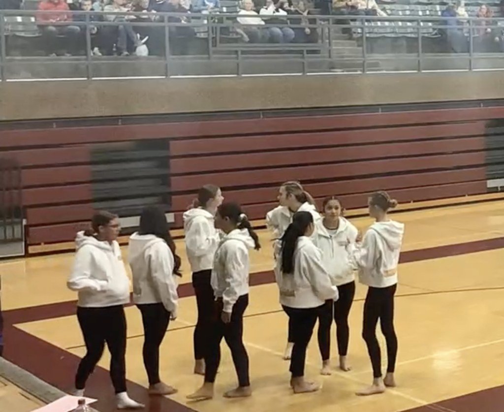 WindomEagles's tweet image. 🤸‍♀️ HOME GYMNASTICS 🦅

W/ML/BO Eagles vs. F-MCW Magic
🗓 Thu, Jan 15
⏰ 6:00 PM (Doors open 4:30)
📍 Windom Area HS — Door 7 (West)

🎟 Adults $7 | Students $5
🎫 gofan.co/app/school/MN1…
📺 fan.hudl.com/usa/mn/windom/…