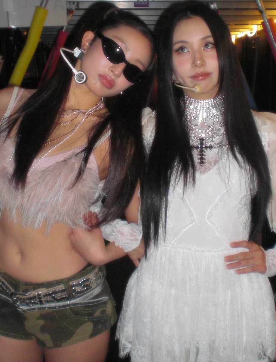 chaeyoung archive tweet media