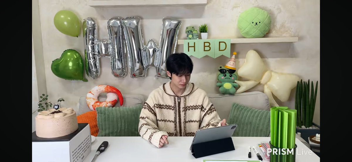 ssogemi's tweet photo. 오늘도 쩝타한 하루💚 https://t.co/hJlx9J5psb