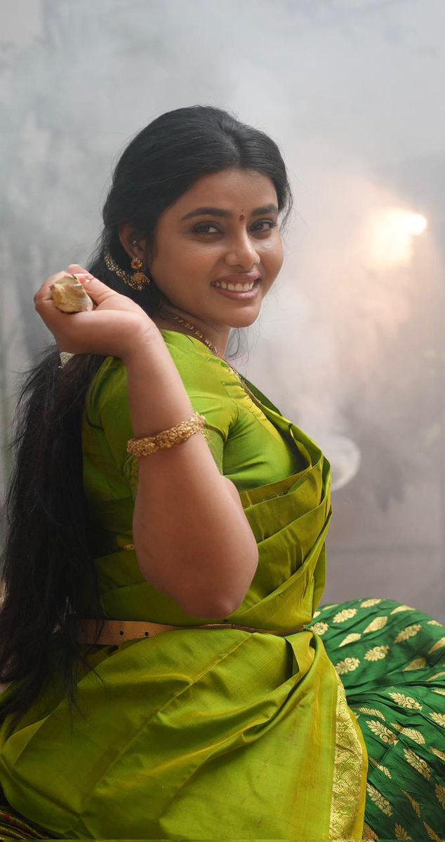 rameshlaus's tweet photo. Wrapped in culture, carrying the spirit of our roots.
Celebrating the festival of harvest — Happy Sankranti
@sumaya_reddy
#SumayaReddy #sankranti #pongal https://t.co/NjHLG8ImFt