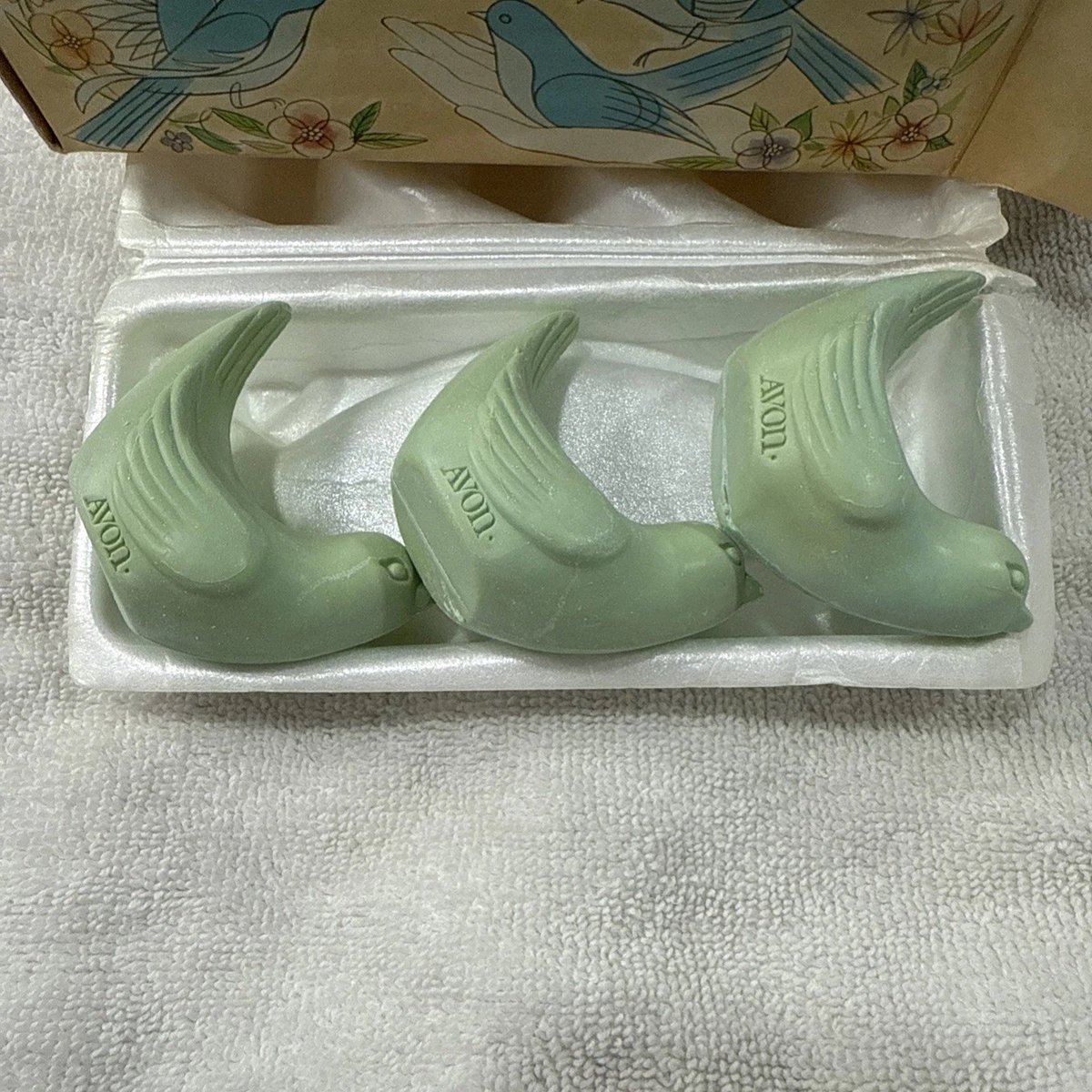 hope__island's tweet image. Avon...