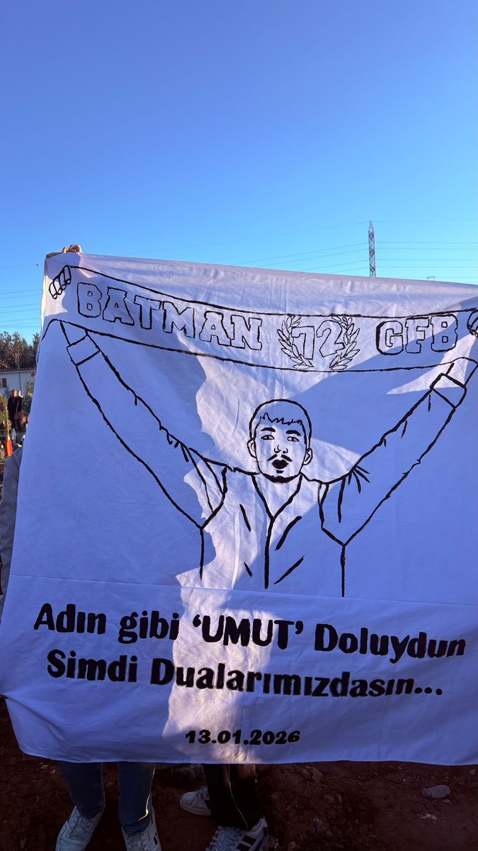 KALBİ GÜZEL KENDİ GÜZEL KARDEŞİMİZ UMUDUMUZ ❤️

"Adın gibi bize her zaman 'Umut' oldun. Şimdi sonsuz bir huzura yürüdün. Seni ve güzel yüreğini asla unutmayacağız…