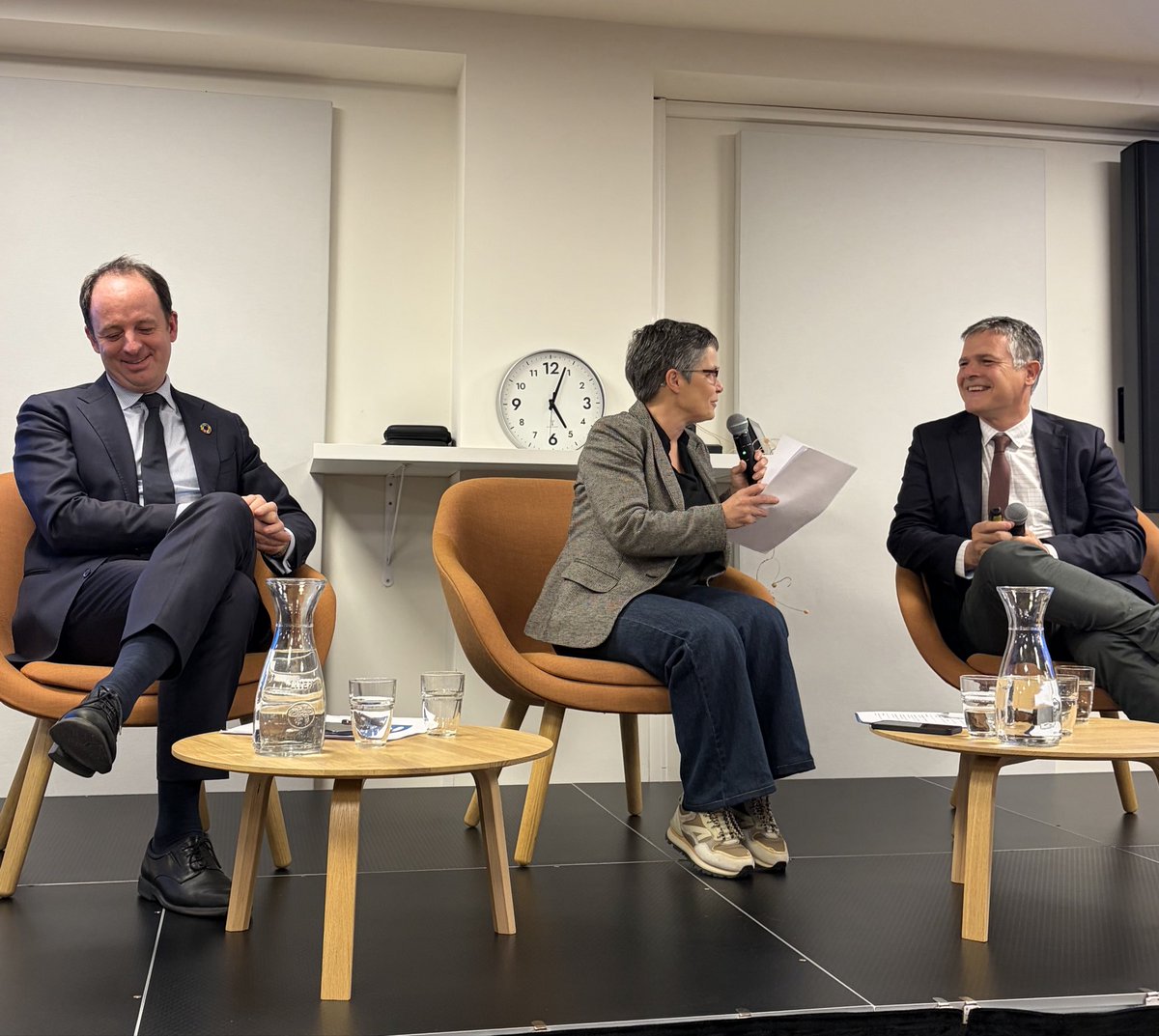 Enabel_Belgium's tweet photo. 🔴 LIVE - Full house at Enabel for #EnabelTalks.
Exploring Virunga National Park 🌿 - Africa’s first national park & home to mountain gorillas 🦍 - and the Green Corridor protecting the Congo Basin’s extraordinary biodiversity. 🌍
A fascinating discussion with Emmanuel de Merode & @jeanvanwetter, moderated by @KatrienVRT.