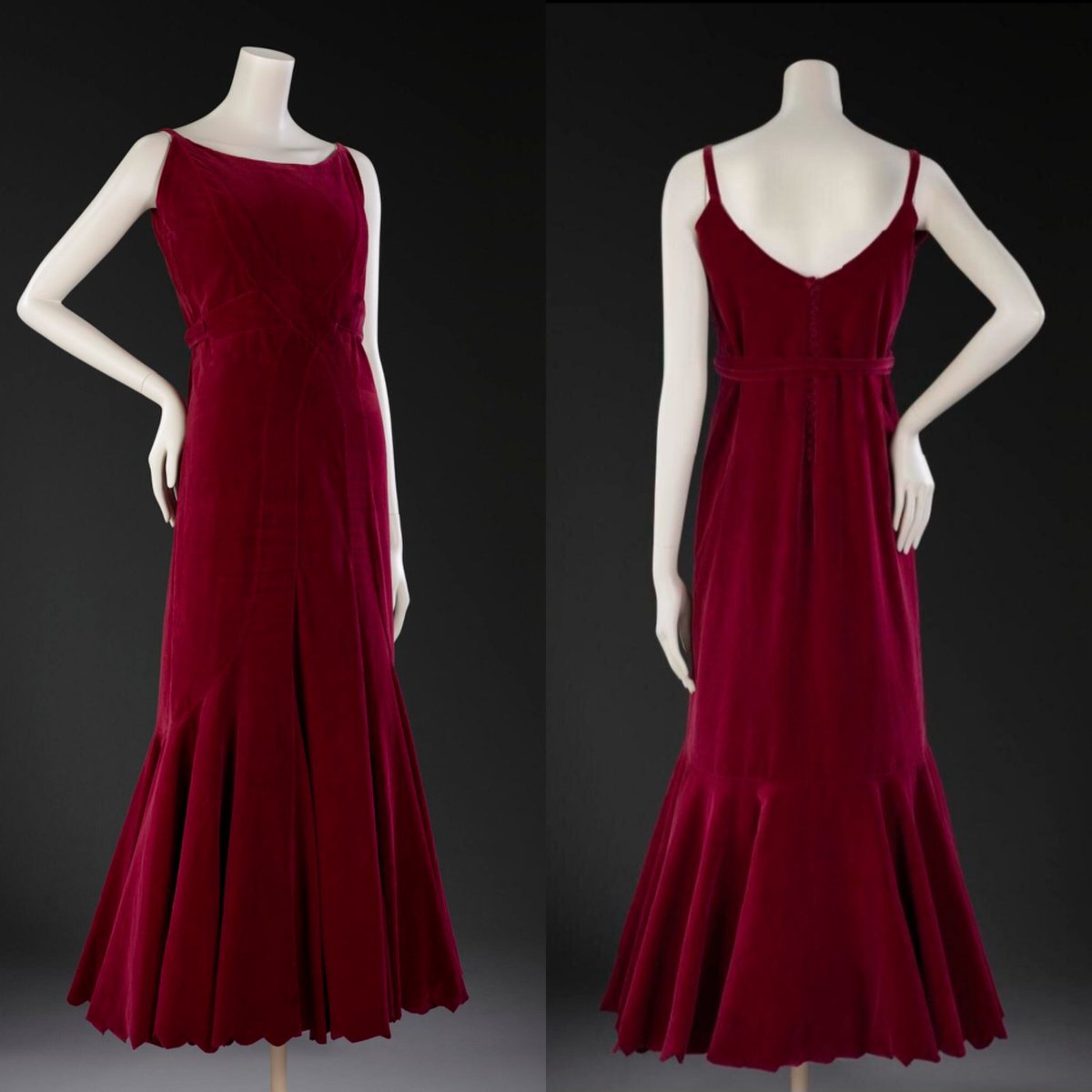 This week's #ThirtiesThursday garment is this red cotton velvet evening dress, designed for Chanel's A/W 1932 collection. The dress is constructed in panels that intersect across the torso and spread out to create a flared skirt with a scalloped hem. <a href="/V_and_A/">V&A</a> #fashionhistory