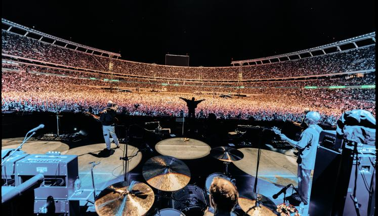 PqTTExplorer's tweet photo. 🎤 Estos son los 10 mejores recitales que se vivieron en Argentina durante 2025:

1. Oasis (Estadio River Plate)
2. María Becerra (Estadio River Plate)
3. Linkin Park (Parque de la Ciudad)
4. Limp Bizkit (Parque Sarmiento)
5. Green Day (Estadio Huracán)
6. System of a Down (Estadio Vélez)
7. Kendrick Lamar (Estadio River Plate)
8. Airbag (Estadio River Plate)
9. Shakira (Estadio Vélez)
10. Dua Lipa (Estadio River Plate)