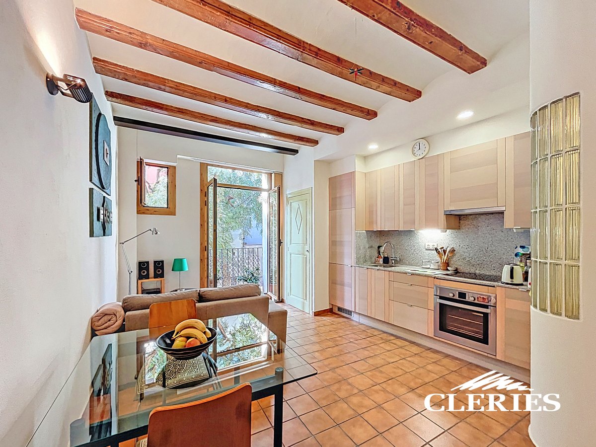 cleriesfinques's tweet photo. 🏡 Pis de 51 m² al cor del Born (c. Tantarantana), lluminós, amb balcons a dos carrers i bigues de fusta vistes. 

Preu: 265.000 €. 
Ref. 6824. 

Ideal per viure o invertir en una de les zones amb més encant de BCN. 

📲 932 700 070
✉️ comercial@cleries.com https://t.co/w6m37WIuTb