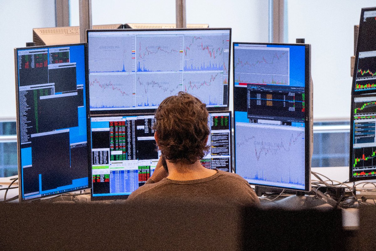 "You can't be doing this job if you are not trying to grow. That is the whole game," Shark 🦈.
#SharkTank #GrowthMindset #TradingTips