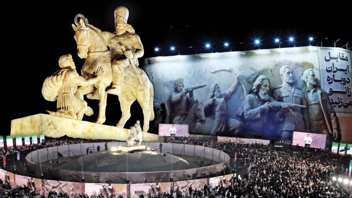 <a href="/aa51_ansari/">Ali Ansari</a> Shapur receives the submission of the Roman emperor Valerian. 

The Islamic Republic bigging up the Sassanian monarchy with this absolute banger of a statue in central Tehran, installed last November.