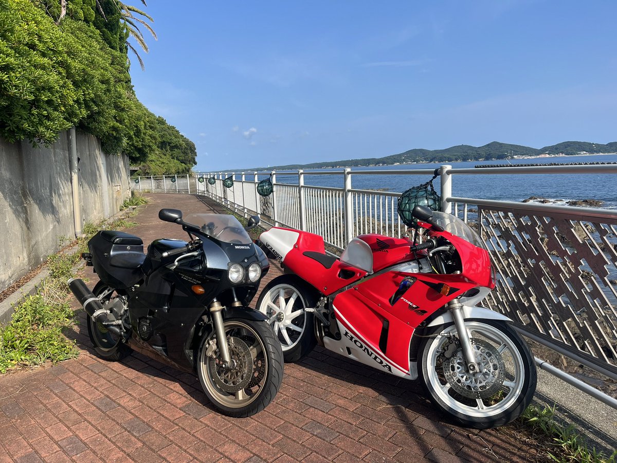 LEevo7RS's tweet photo. #現役レーサーレプリカオーナーよ集まれ https://t.co/PwPlraGIIF
