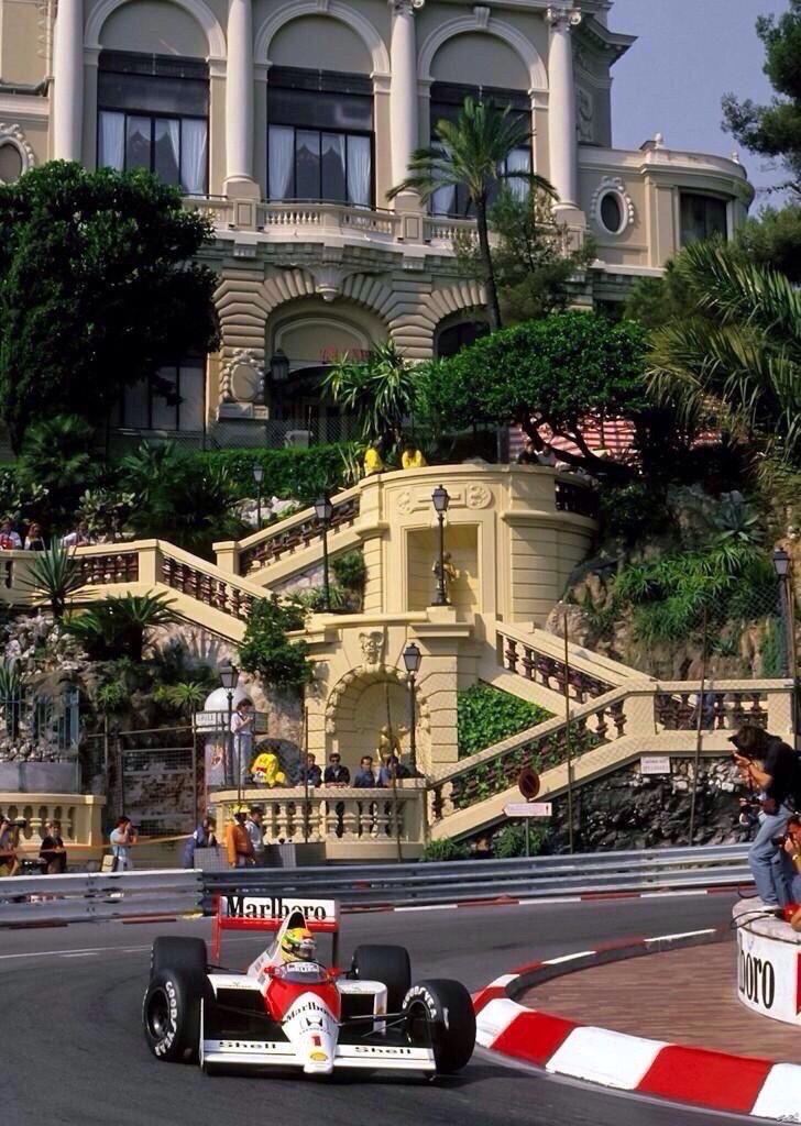 F1_AyrtonSenna's tweet image. Driven to perfection.
SENNA. 🇧🇷
Monaco. 🇲🇨