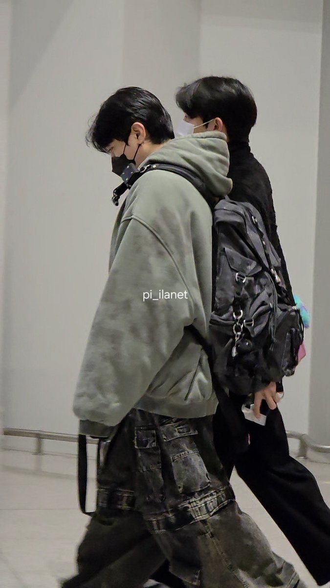 itskwp's tweet image. sungpil and their matching charmander keychain