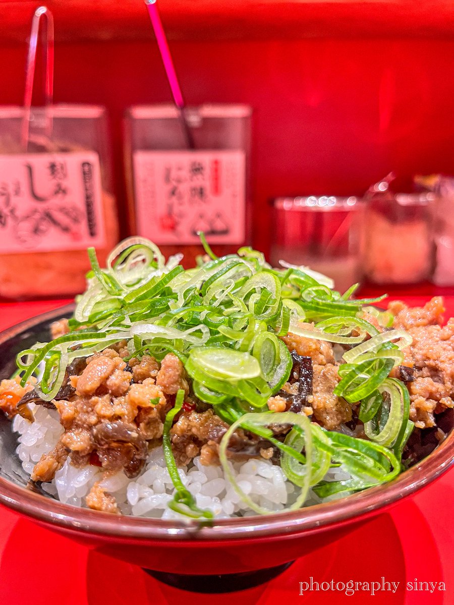 平塚のとらきち家で家系初め！ ラーメン（並）+限定飯（ポキューン丼