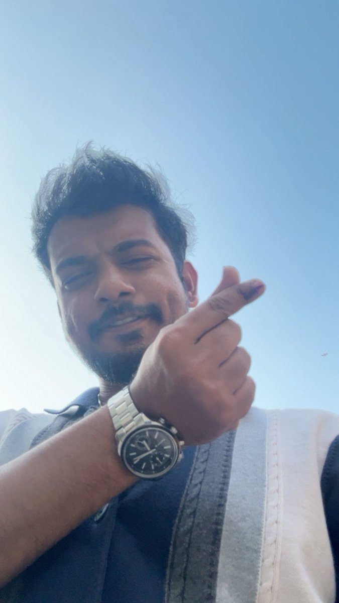 champ_indra's tweet photo. Saranghae to democracy 🤘🏻
#MumbaiElection https://t.co/EAI3tKzgwk