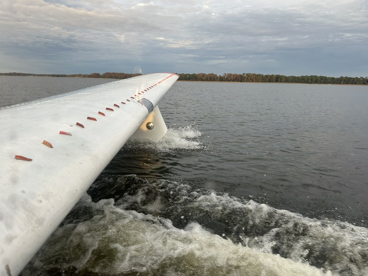 RolexGmtN408T's tweet image. #Florida
#Wednesdays
#Seaplanes
#LakeAmphibians
#Aviation
@sleepinmoneyJR @airplanetalk 
@SeaplaneMag @SeaplanesOrg