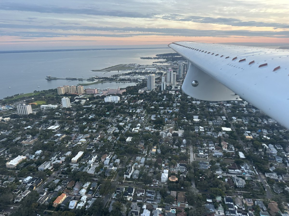 RolexGmtN408T's tweet image. #Florida
#Wednesdays
#Seaplanes
#LakeAmphibians
#Aviation
@sleepinmoneyJR @airplanetalk 
@SeaplaneMag @SeaplanesOrg