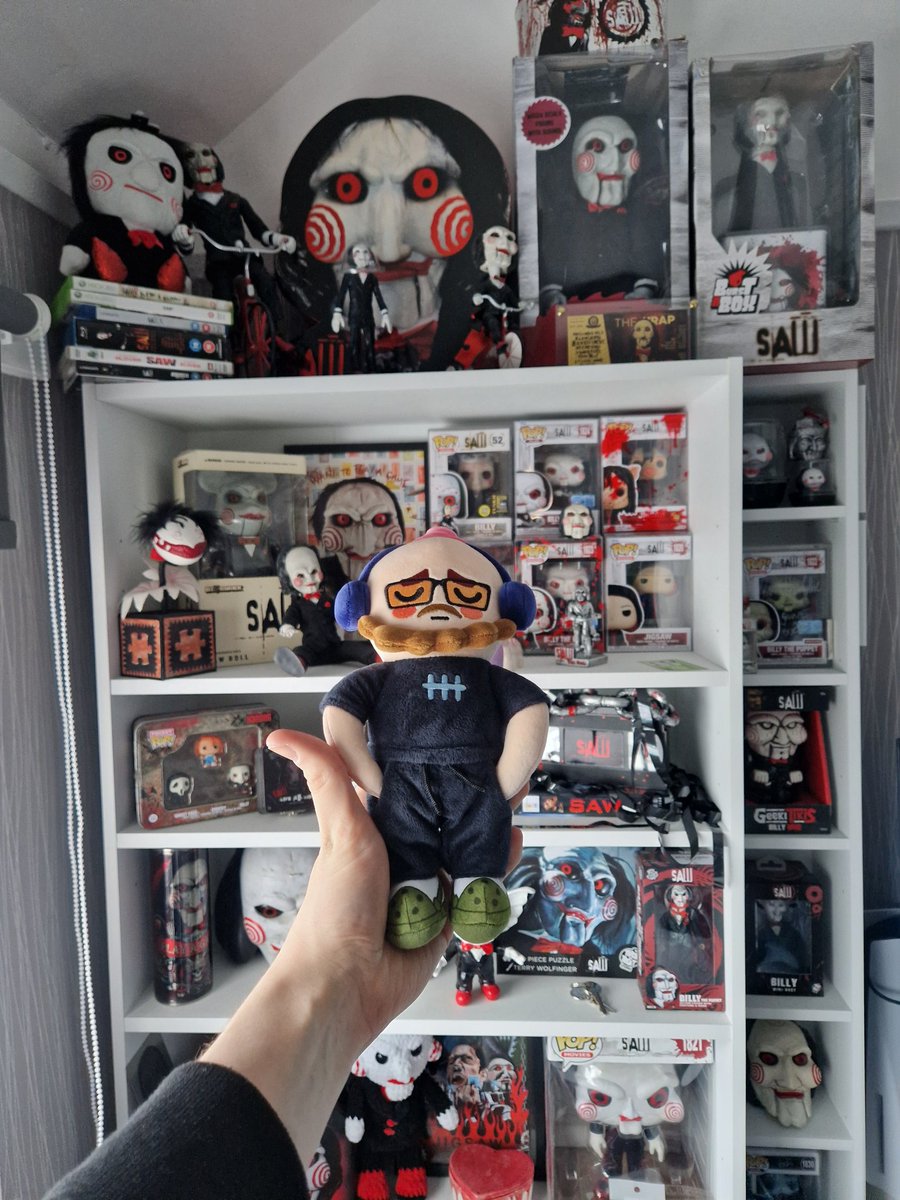 zStormP's tweet image. Look who just arrived at the house. I've temporarily placed @Staggiezz in the Saw Collection until I find a good placement for him. Thank you @itsonlyem for getting this for me. Welcome to the family mate! 
#dbd #deadbydaylight