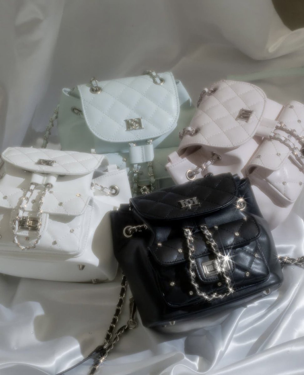 Darichのミニリュックが可愛い🪄︎︎◝✩ ‌‌ ‌ WEB：1/18(日) 21時