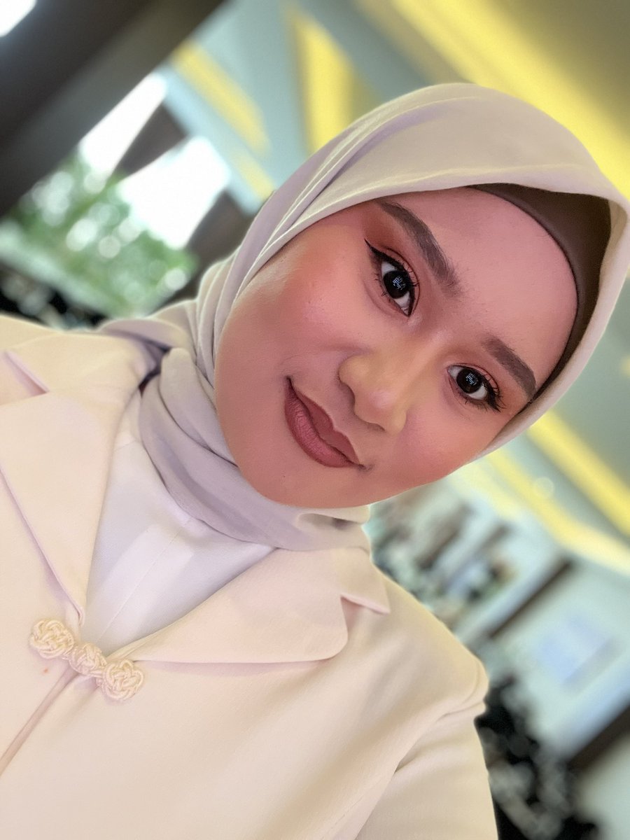 somebody tweet media