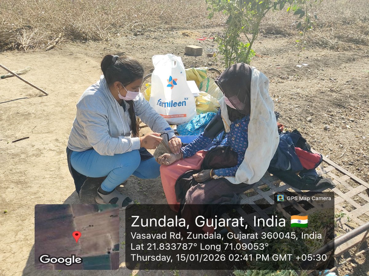 આજરોજ આયુષ્યમાન આરોગ્ય મંદિર ઝુંડાળા વાડી વિસ્તારમાં ટીબીના દર્દીઓની મુલાકાત લઈને તેઓને આરોગ્ય શિક્ષણ તેમજ તપાસ કરવામાં આવેલ <a href="/SbccHealth/">Sbcc.Health.District Panchayat Rajkot</a> <a href="/DDORAJKOT1/">District Panchayat Rajkot</a> <a href="/thojasdan/">THOJASDAN</a> <a href="/cdhorajkot/">@CDHORajkot</a> <a href="/dpapndtbtd/">PNDTBTD</a> <a href="/NHMGujarat/">NHM Gujarat</a> <a href="/GujHealth/">Gujarat Health</a> <a href="/deshani_manish/">manish deshani</a> <a href="/ZundalaGPRaj/">ZUNDALA GRAM PANCHAYAT</a>