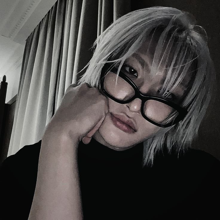 Rowan Han tweet media