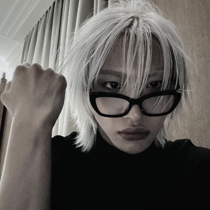 Rowan Han tweet media