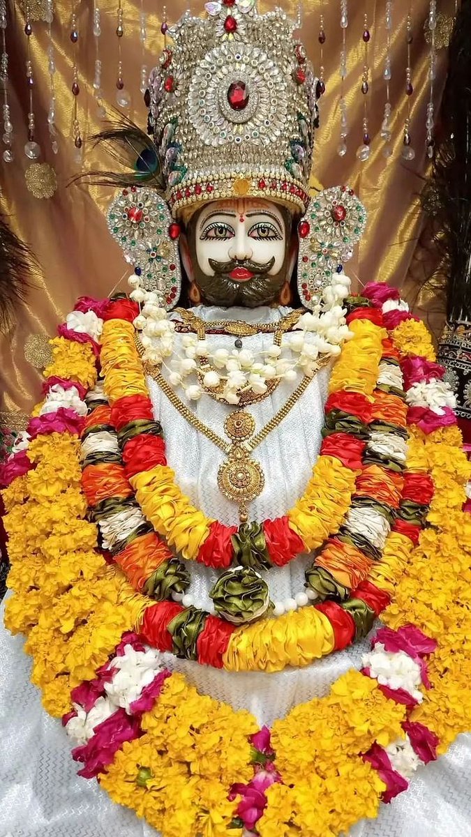 SARITA_BISHNOI2's tweet photo. खाटू श्याम जी के नाम से सच्चे मन से की गई प्रार्थनाएं और दुआएं कभी खाली नहीं जाती...🙌

हारे का सहारा श्याम हमारा...🙏🏻

जय श्री श्याम ❤️ https://t.co/tAcS29OREK