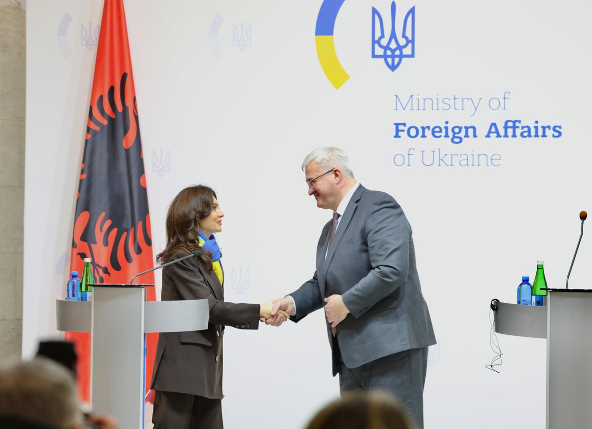 elisaspiropali's tweet image. 🇦🇱🇺🇦| Kyiv continues to face massive attacks targeting the civilian population and critical infrastructure. In these extreme winter conditions, Ukrainians are enduring severe shortages of electricity, heating, and water.

Together with my colleague @andrii_sybiha , I reaffirmed…