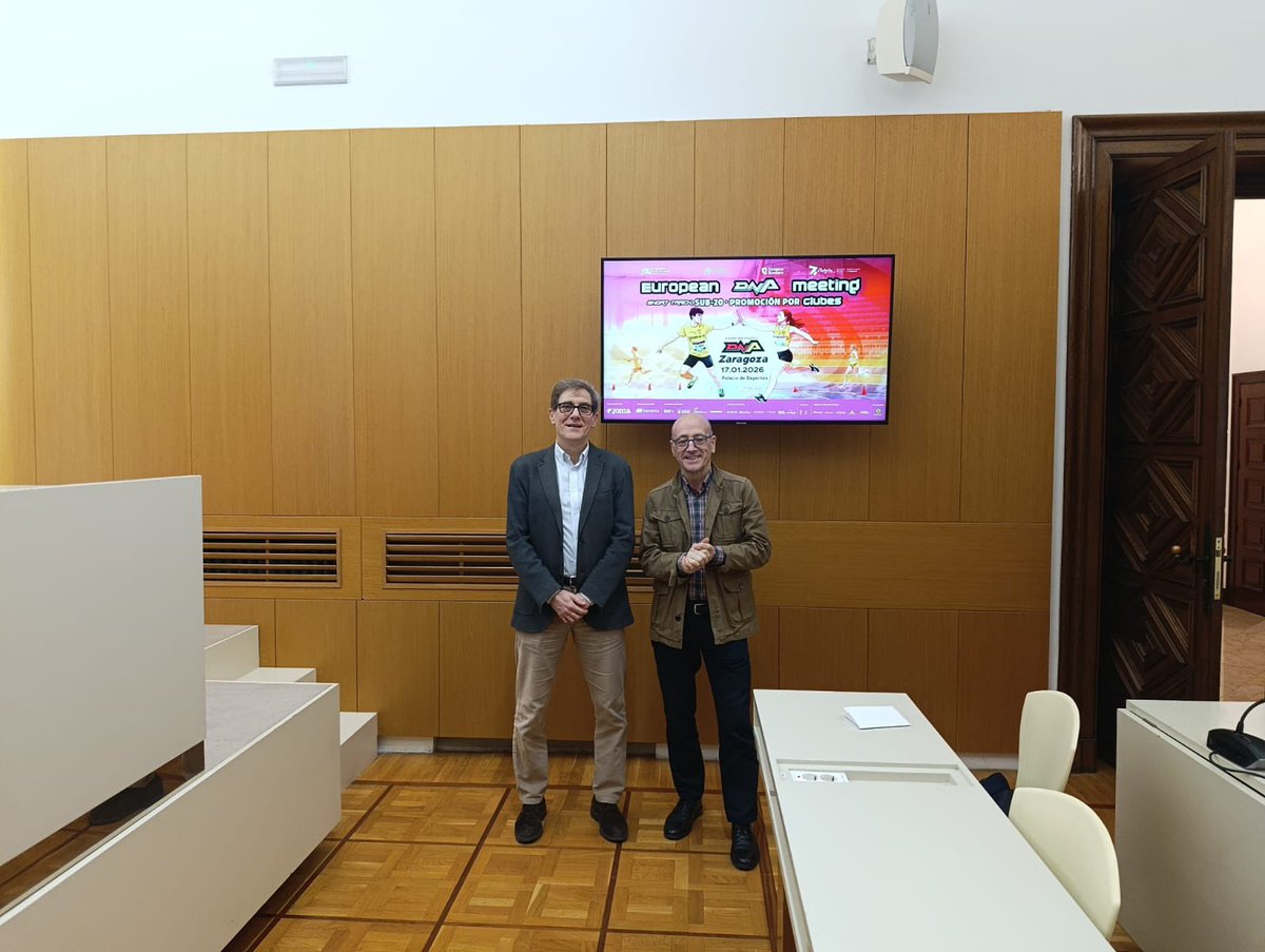 Ha tenido lugar la Presentación del #DNA ✨

Con la presencia de:

👉🏼 Félix Brocate - Concejal de Deportes del <a href="/zaragoza_es/">AyuntamientoZaragoza</a> 

👉🏼 Rafael Guerras -
Presidente del Club <a href="/Scorpio71_ZGZ/">ALCAMPO-Scorpio 71</a> 

No te pierdas esta competición única el 🗓️ sábado 17 de enero en Zaragoza 💥