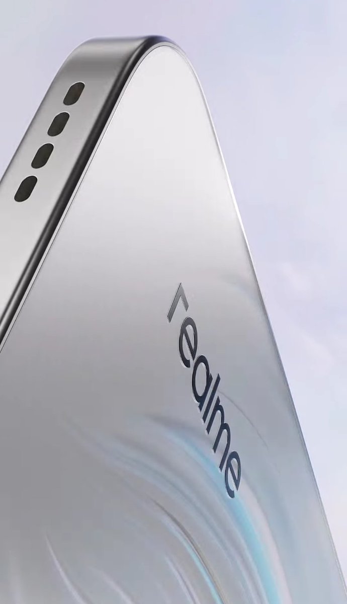 TechAlertNow's tweet image. realme 16 5G 🔥🧐
Sleek new camera design + premium finish!
#realme16 #realme #realme5G