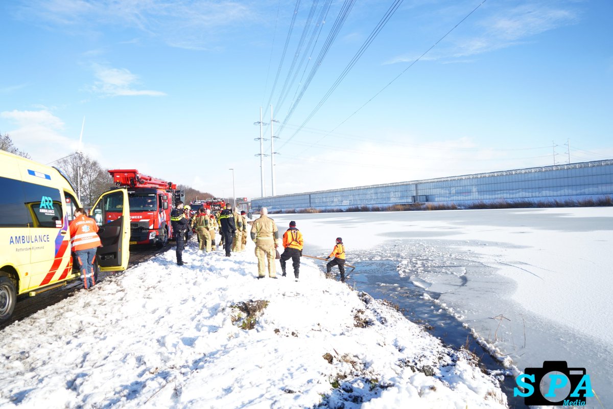Hulpdiensten opnieuw gealarmeerd voor auto te water