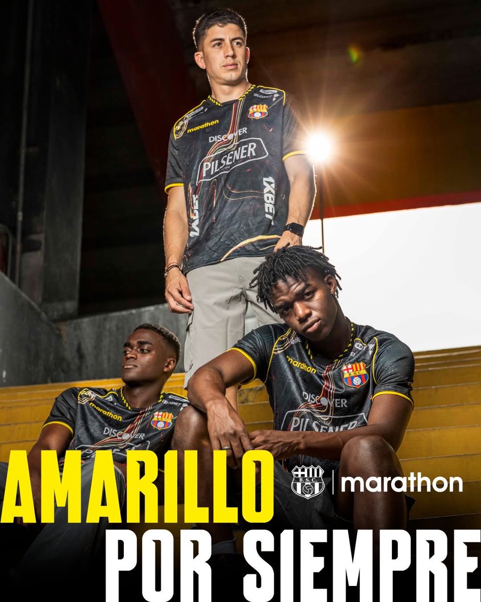 MiCancha_ec's tweet photo. ¡La piel del ídolo! ⚽️🇪🇨
#BarcelonaSC presentó su indumentaria oficial 2026.

¿Cuál es tu favorita? 👕🏆 #BSC https://t.co/QBJjw4i3mO