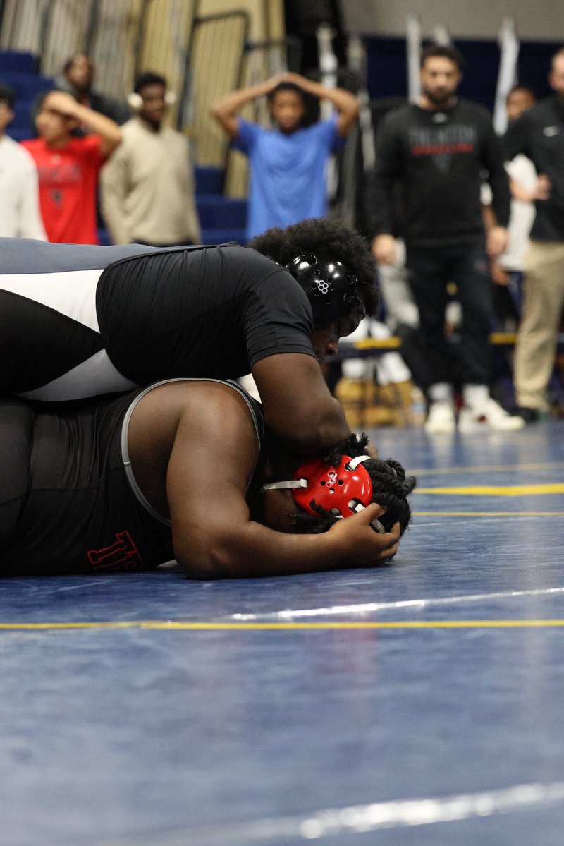 StarAthleticsAD's tweet image. Yesterday the NHS Wrestling team beat Trenton 38-34, in an exciting Wednesday night duel.  The match came down to Malcolm Louissaint and his match, and he did not disappoint.  Malcolm was able to go the distance and beat his opponent.  Congrats to the team and coaches on a hard…
