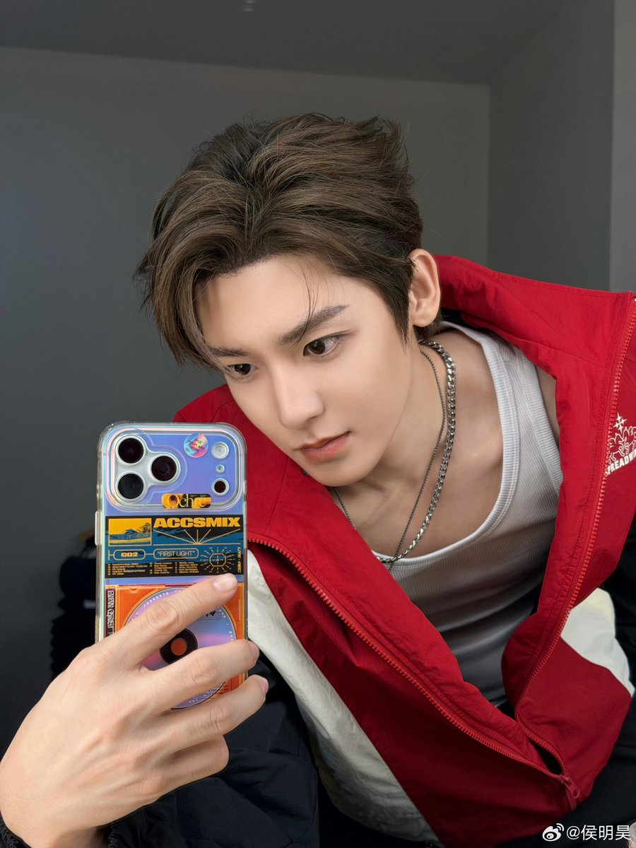 셀카 재고 풀어주는 거 🙈 잘하고 있어 계속해