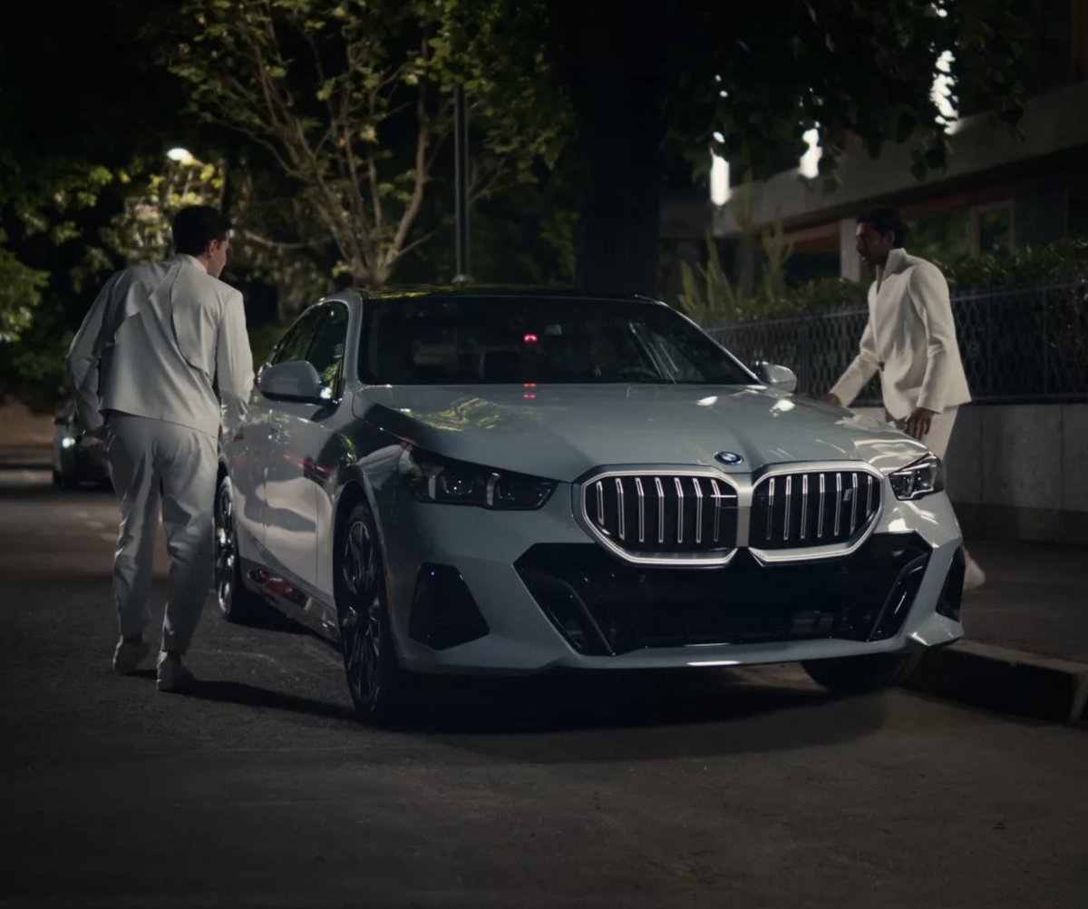 The 2026 BMW i5 xDrive40 takes electric driving to the next level. With dual electric motors powering all four wheels independently, this all-wheel drive EV delivers dynamic performance in every mile. ⚡️
bit.ly/3W7Pw43
.
.
.
#raycatenabmwofwestchester #bmw #bmw #bmwusa