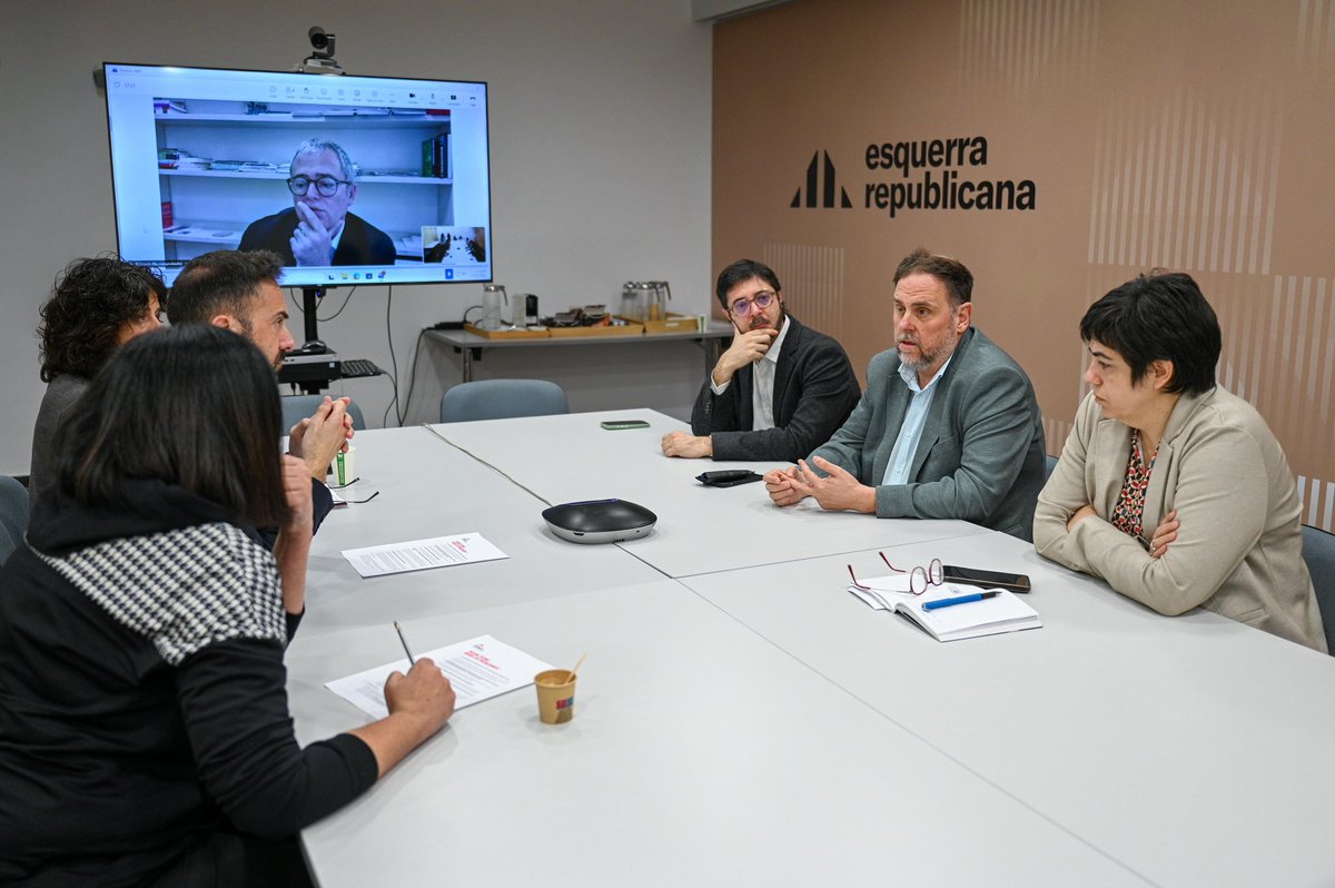 junqueras's tweet image. Els municipis de Catalunya necessiten més recursos per poder tirar endavant el seu dia a dia. És el que compartim plenament amb l'@AMI__cat, amb qui hem compartit tots els beneficis del nou model de finançament per al país.