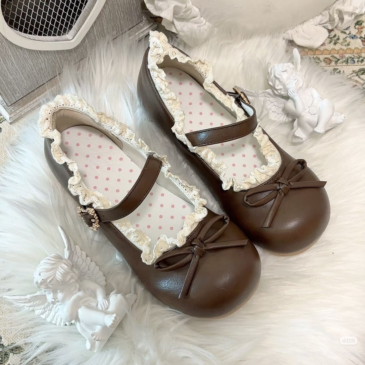 hanbyl_'s tweet image. Brown footwear🤎