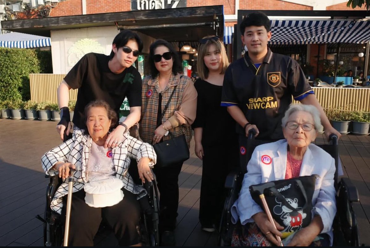 dpennapa714's tweet image. ภาพนี้น่ารักอบอุ่นใจมาก
#bbrightvc
@bbrightvc