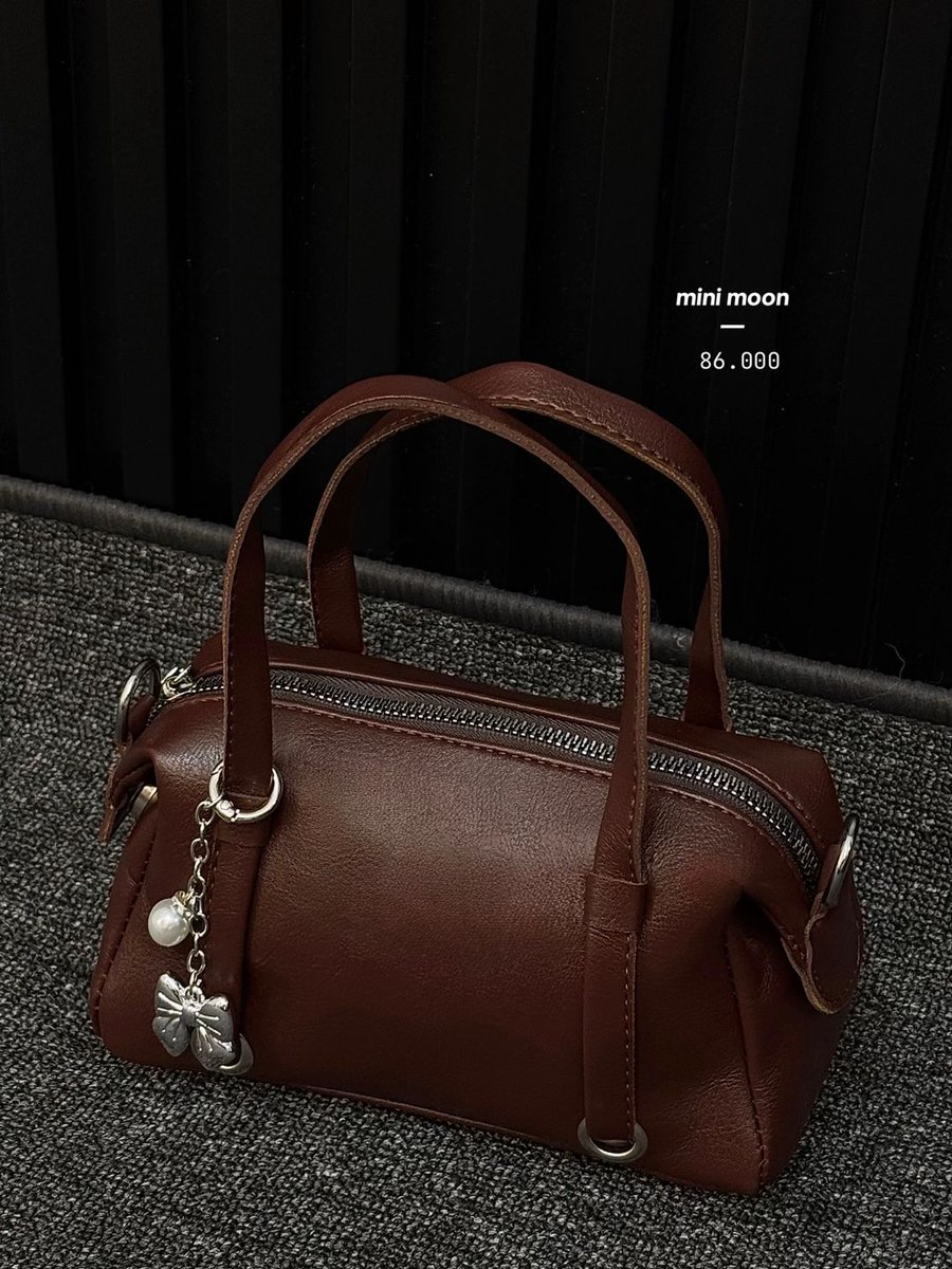 vlailuds's tweet image. afordable bags by local brand

a thread