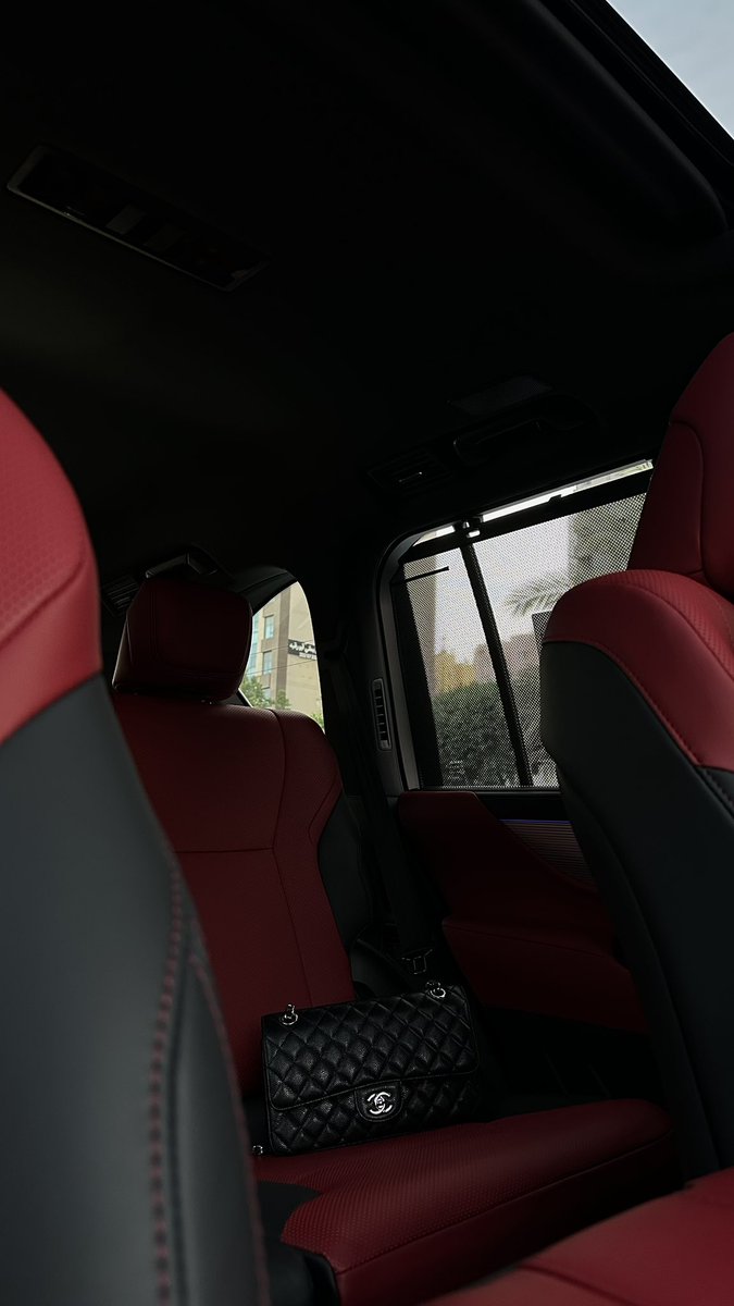 عذوب tweet media