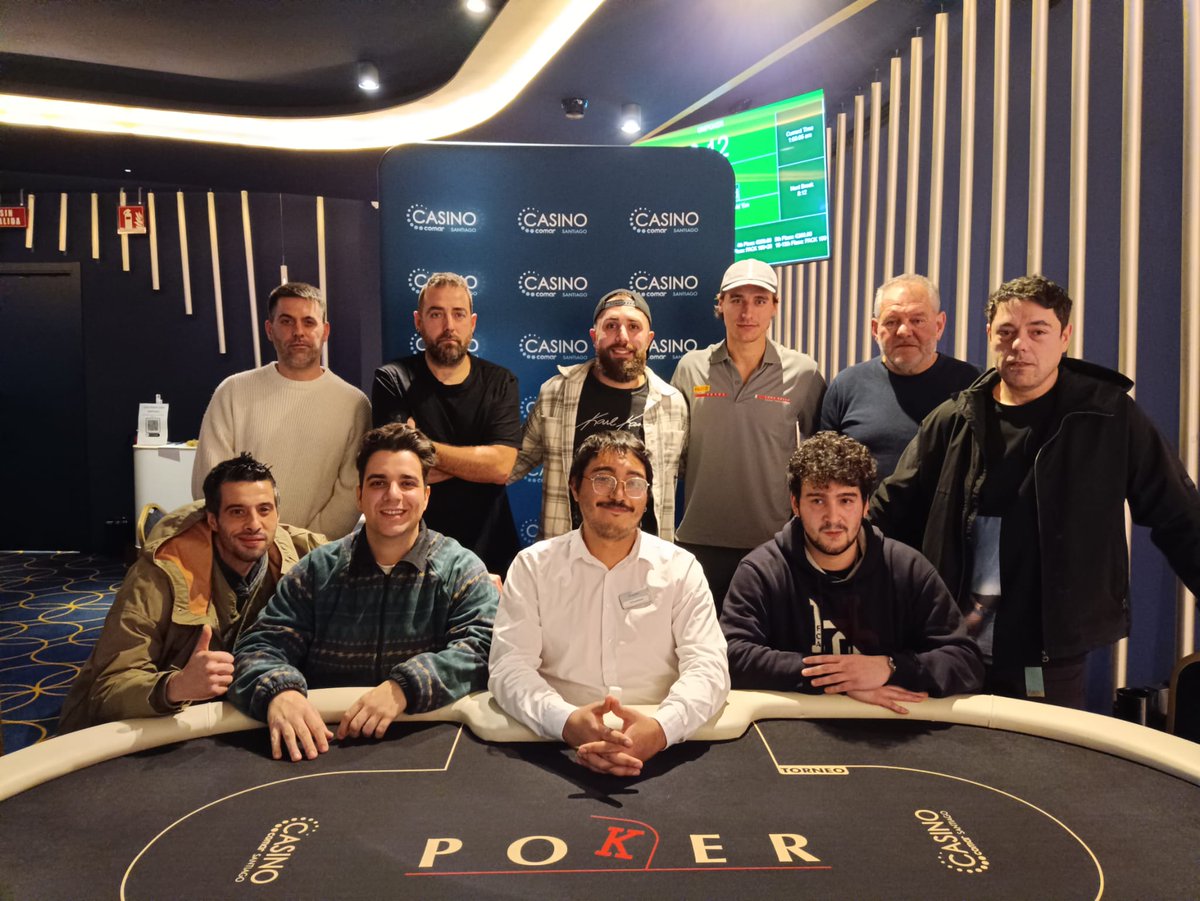 casino_santiago's tweet photo. Ayer tuvimos un #UNIPOKER de 70 🎟️🎟️. Un field de 42 jugadores permitió reunir una bolsa de premios que aseguraban 1.000 euros para el primero.
El póker continúa hoy en @casinoatlantico con el #SUPERJUEVES.
Nos vemos este sábado en el #WINTHEBUTTON. ¡No te lo pierdas! ♥️♣️🍀 https://t.co/i8k7ZQjF9c