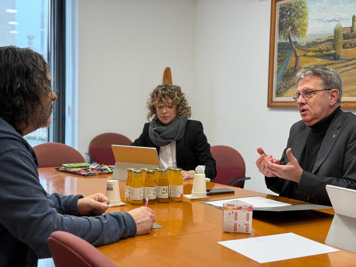 DiputacioLleida's tweet photo. 🔝Talarn visita Bellpuig i Maldà per explicar la nova línia de 15 M€ en matèria de Salut.

🔛El president de la Diputació ha reprès les visites al territori per explicar les novetats del pressupost que afectarà als ajuntaments.

👉🏼 https://t.co/jyqXiWpGjb

#laforçadelsmunicipis https://t.co/ZCEdaCNSmb