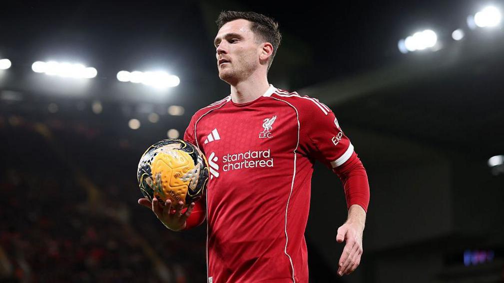 LFC_Lounge_1892's tweet image. 🗣 أندي روبرتسون:

لديّ دور مختلف هذا الموسم، وأنا أستمتع به، لكن في النهاية لاعبو كرة القدم يريدون اللعب. وإذا كان هناك من يجلس على دكة البدلاء وهو سعيد، فبرأيي لا مكان له في أي نادي لكرة القدم. إذا كنت سعيدًا في ليفربول وتقبل بالجلوس على الدكة، فلا أعتقد أن لديك العقلية…