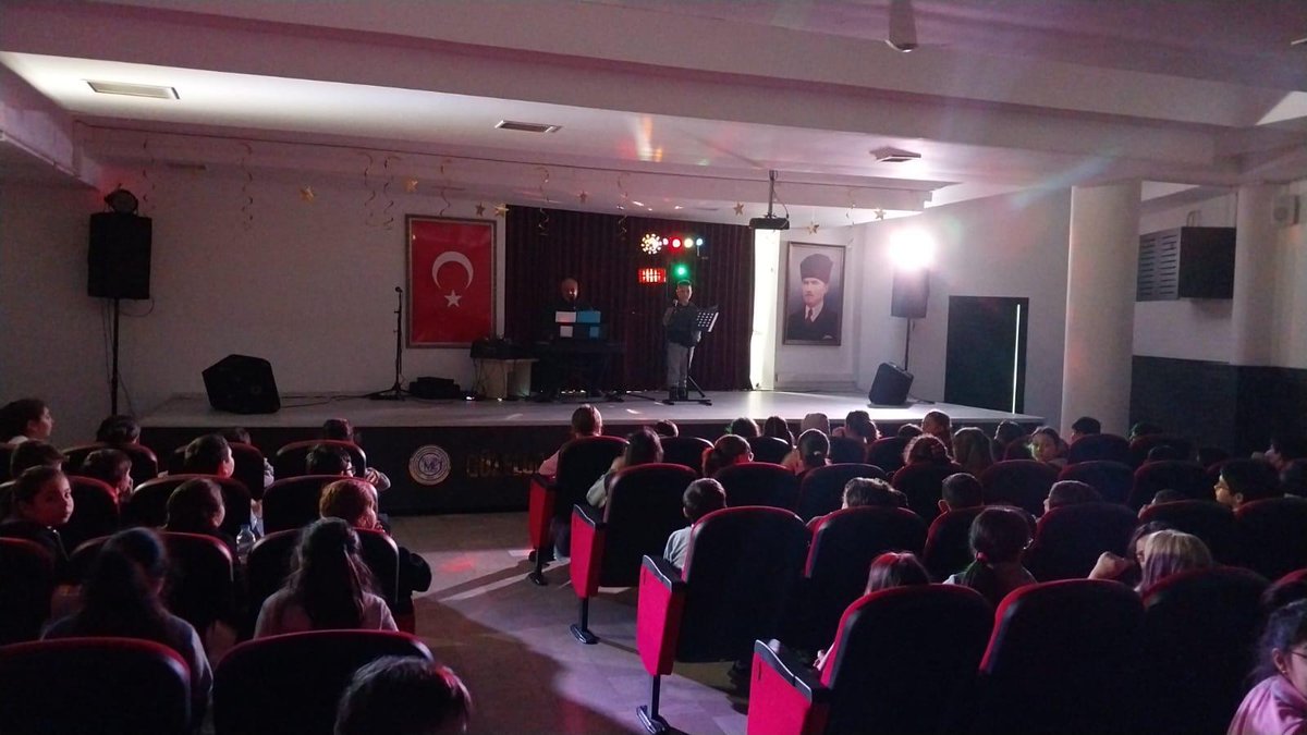 🎭🎨⚽Dönemi birlikte öğrenerek, üreterek ve hareket ederek tamamlıyoruz! 
Öğrencilerimiz "Dönem Sonu Kültür, Sanat ve Spor Faaliyetleri Haftası" boyunca sahnede, spor alanlarında ve atölyelerde yeteneklerini sergiliyor; okullarımız renkli ve canlı anlarla doluyor.