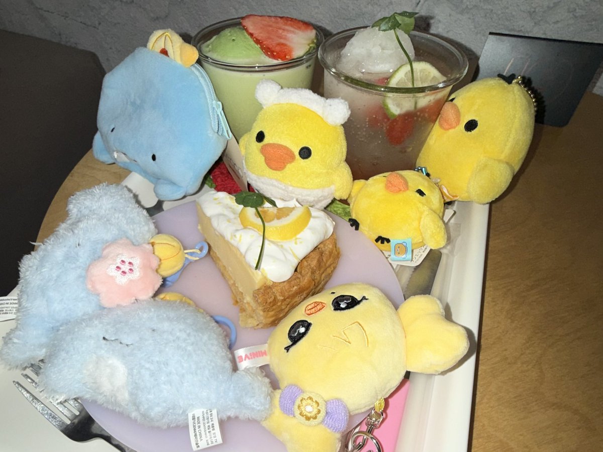 duu . . (듀) tweet media