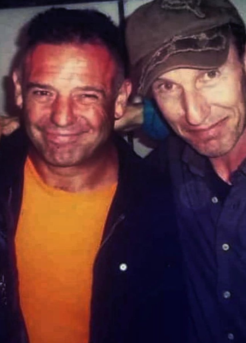 Hoy cumple años el corazón de Patricio Rey. Una de las mejores guitarras que dió el suelo argentino. "El torbellino que hoy suena en la radio"
<a href="/SkayOficial/">Skay Beilinson Oficial</a> ❤️